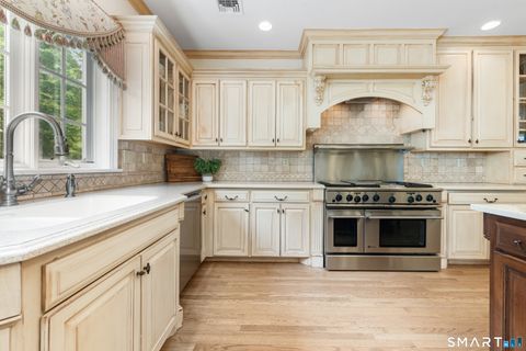 Tiny photo for 21 Williamsburg Lane, Avon, CT 06001 (MLS # 24173575)
