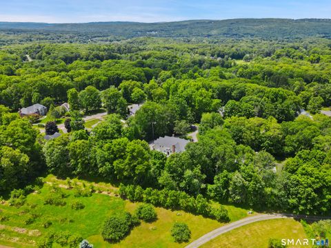 Tiny photo for 21 Williamsburg Lane, Avon, CT 06001 (MLS # 24173575)