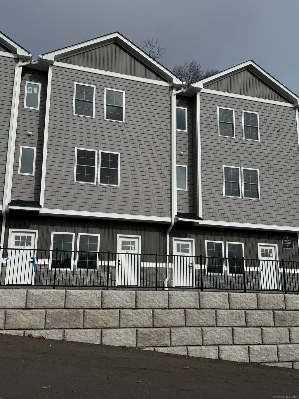 Photo of 243 Echo Lake Road #B11, Watertown, CT 06795 (MLS # 24141697)