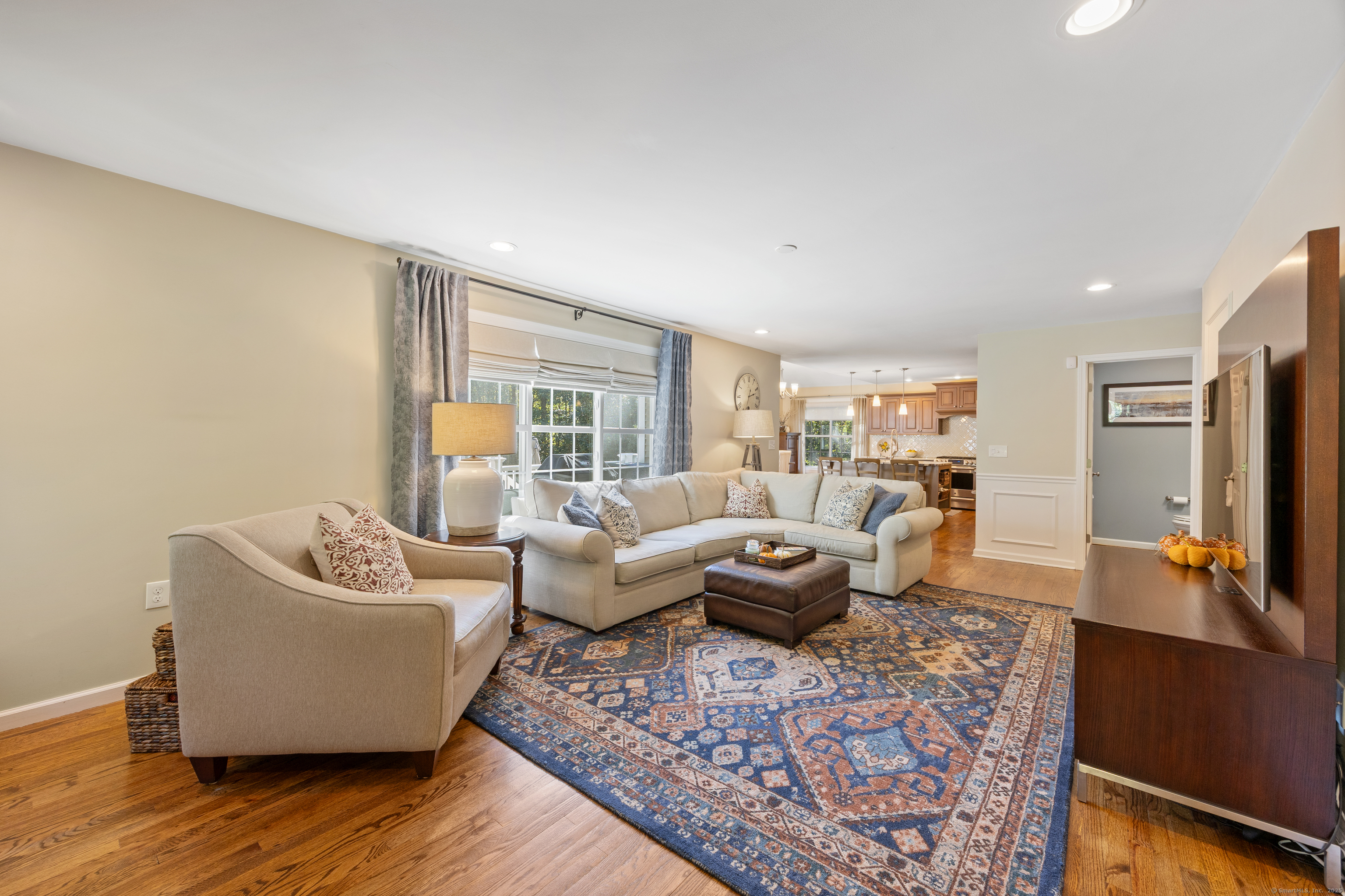 31 Nathan Hale Court