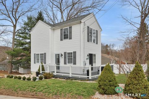 Photo of 26 Lake Boulevard, East Hampton, CT 06424 (MLS # 24162814)
