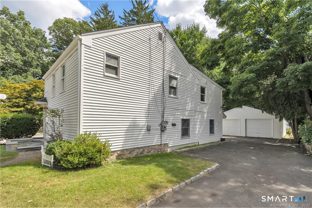 Photo of 11 Hallmark Place, Stamford, CT 06906 (MLS # 24212471)