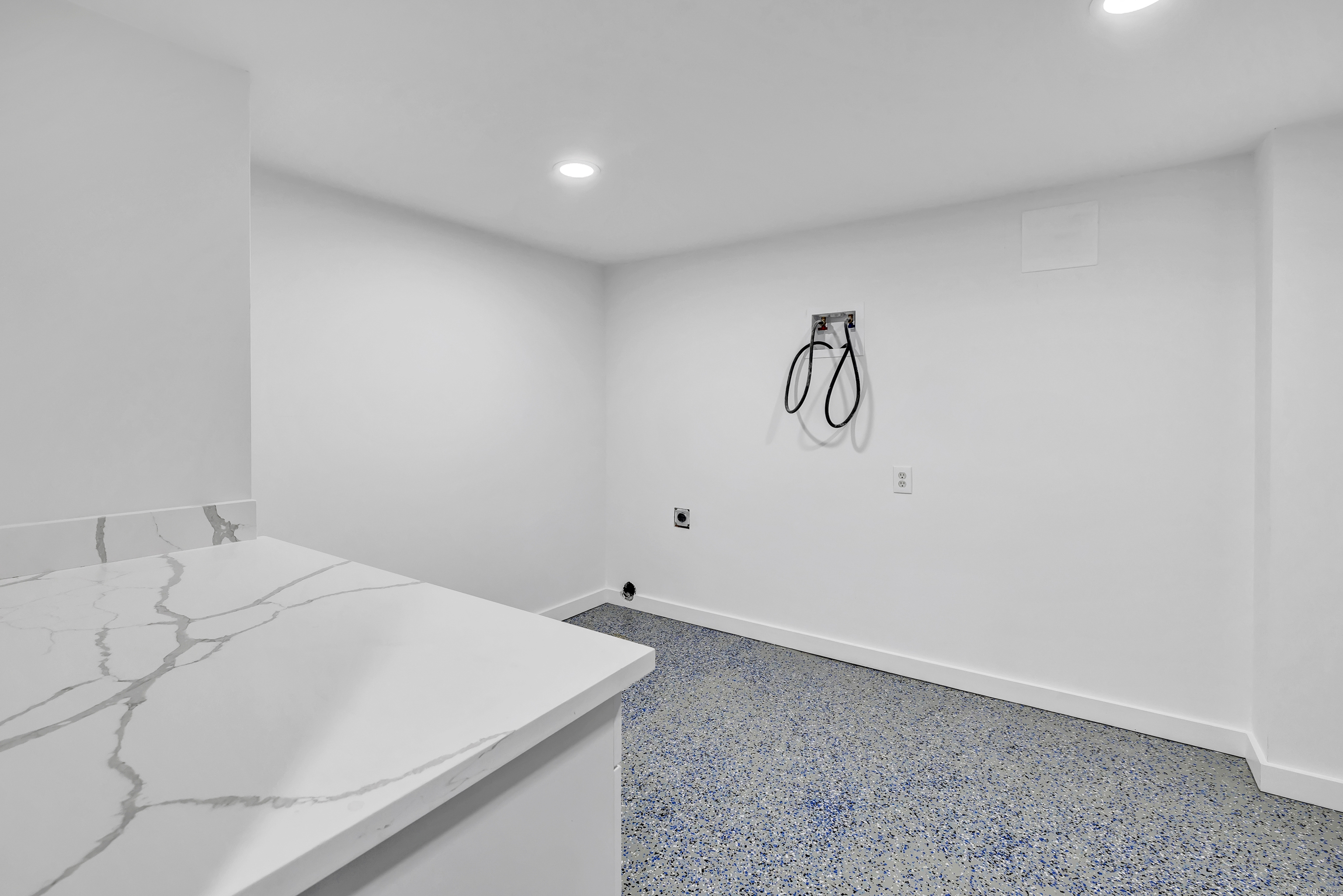 17 Pequot Avenue, North Haven, Connecticut image 33