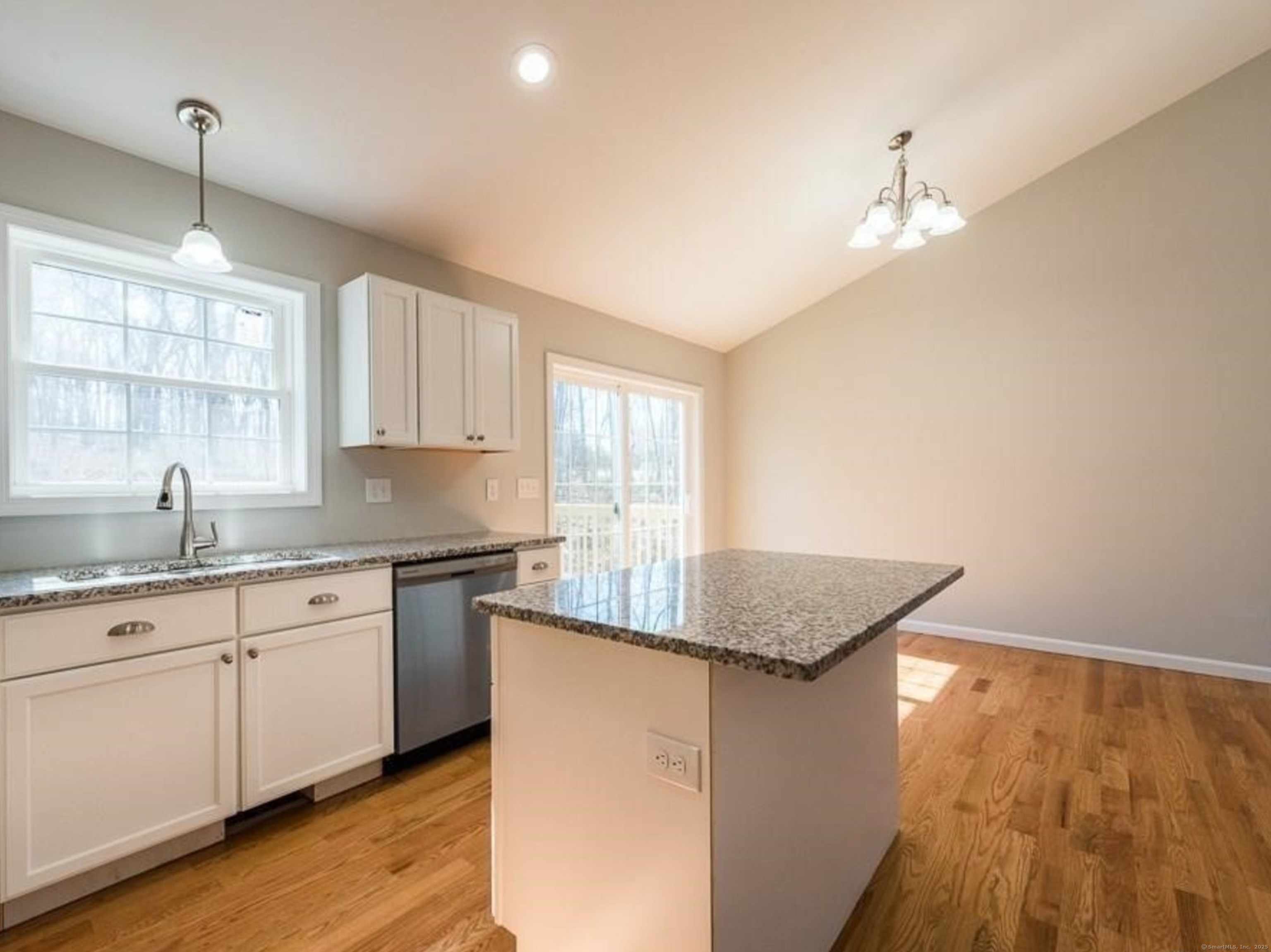 1125 E Lake Road, Montville, Connecticut image 4
