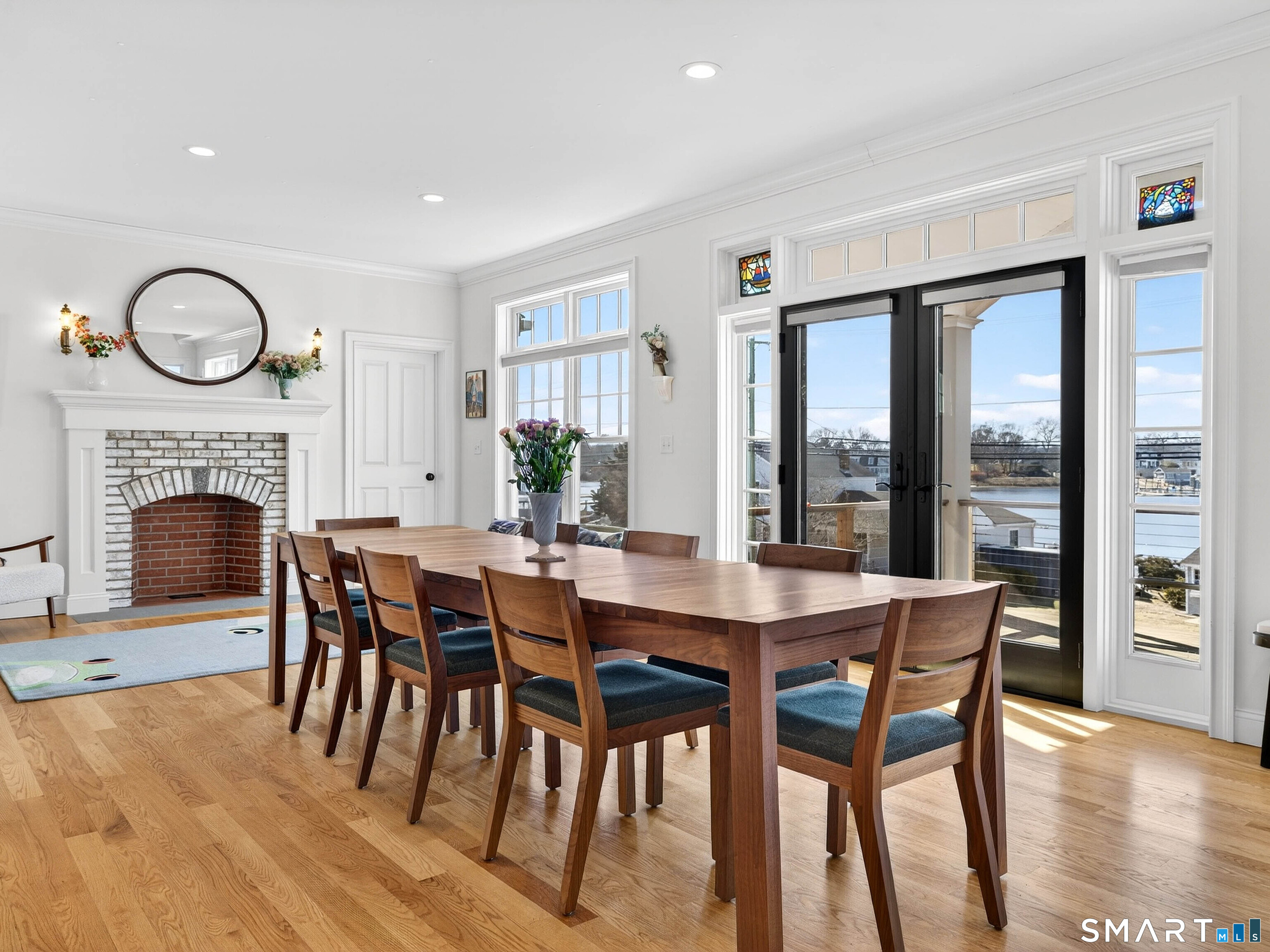 77 Masons Island Road