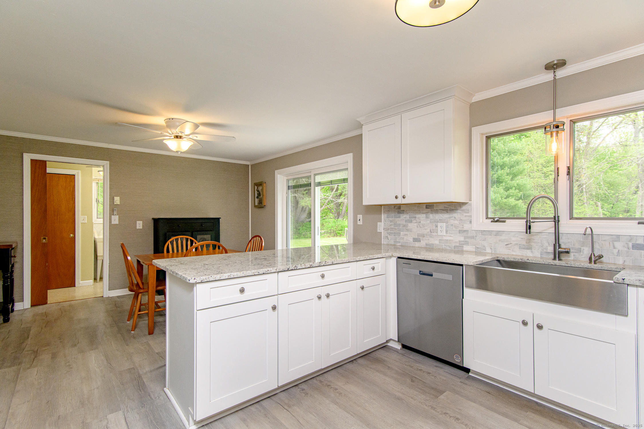 617 Liberty Highway, Putnam, Connecticut image 9
