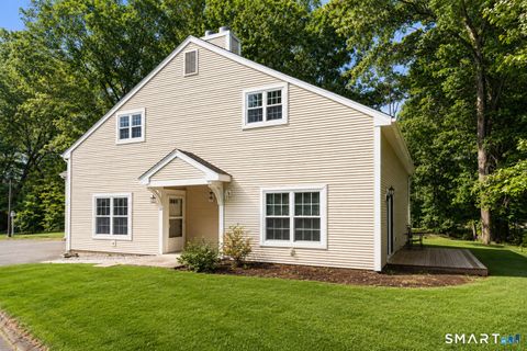 Photo of 33 Tabshey Court #33, Wethersfield, CT 06109 (MLS # 24172935)