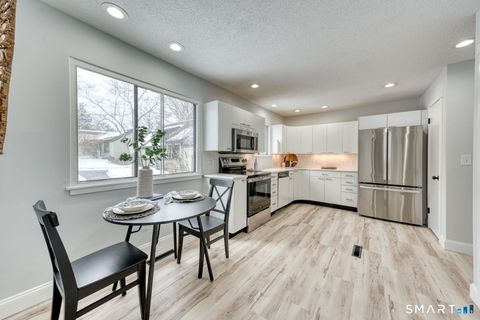 Tiny photo for 170 Heritage Village #B, Southbury, CT 06488 (MLS # 24152831)