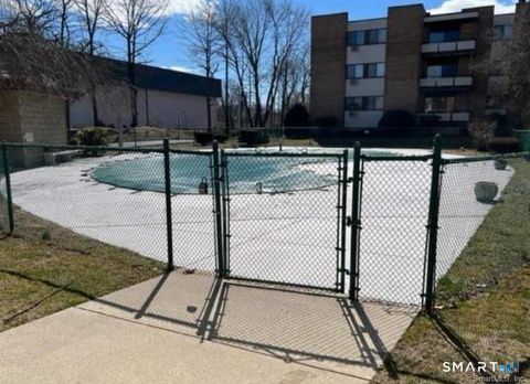 Tiny photo for 155 Bull Hill Lane #APT 308, West Haven, CT 06516 (MLS # 24157690)