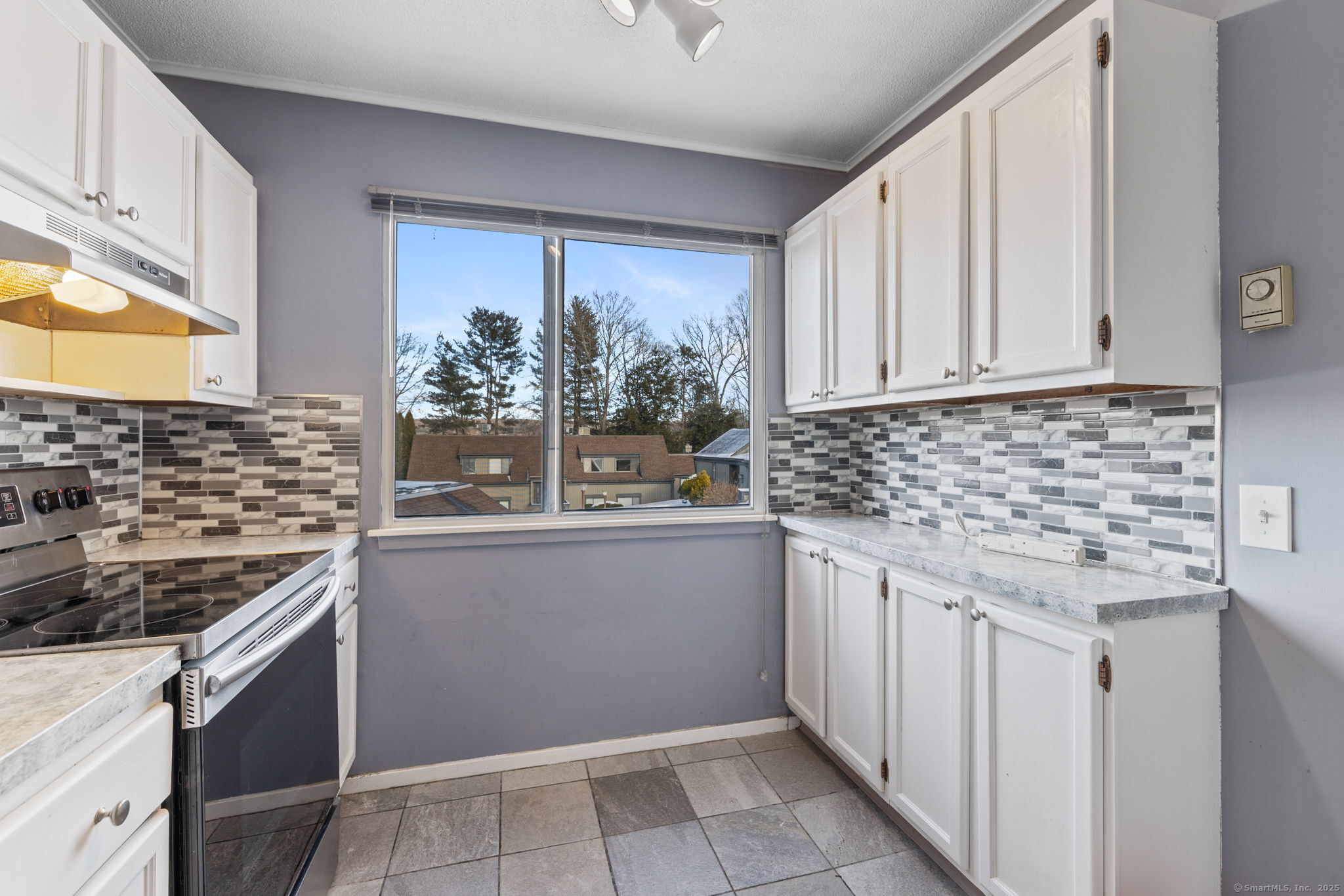 301 Heritage Village #B, Southbury, Connecticut image 5