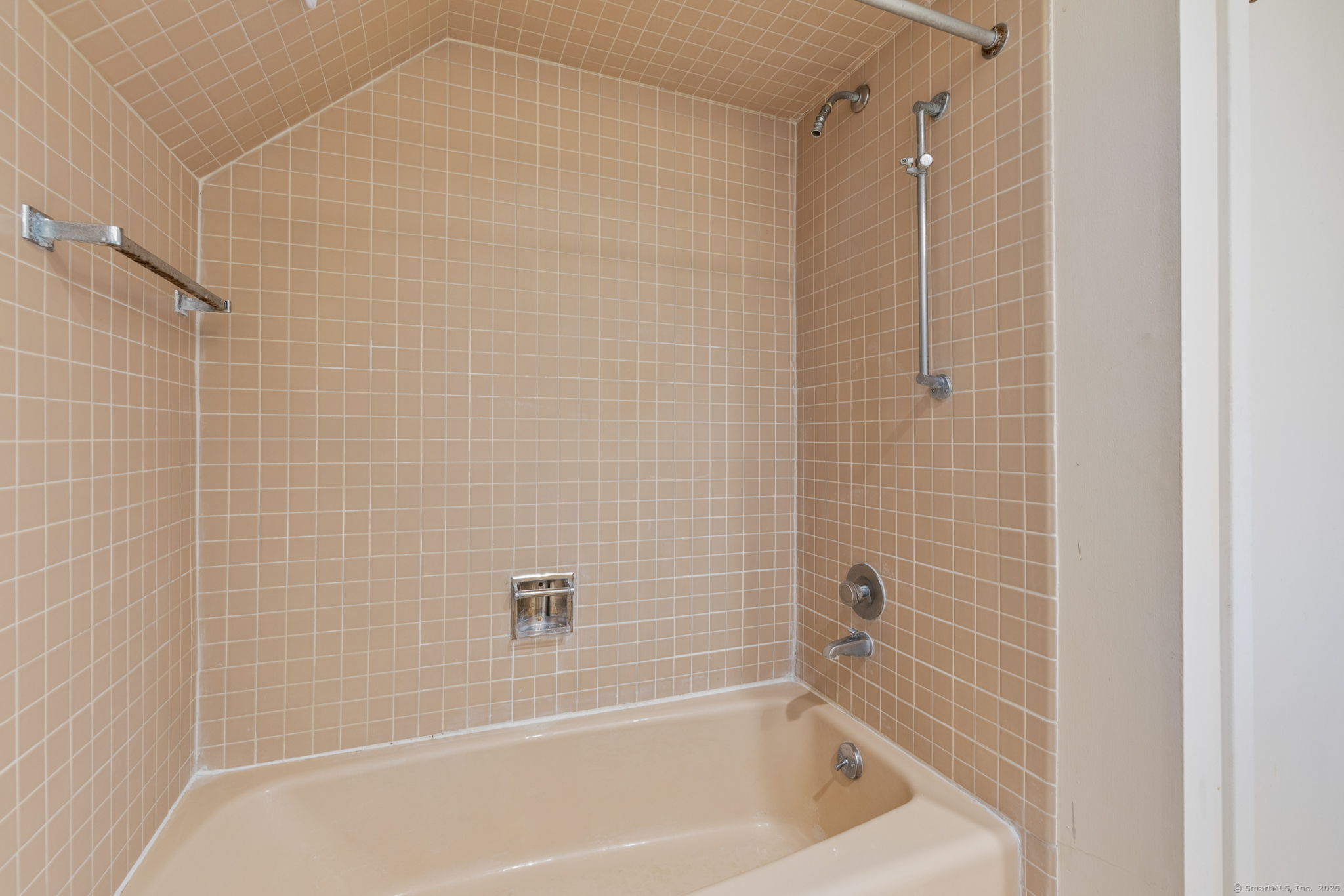 301 Heritage Village #B, Southbury, Connecticut image 18