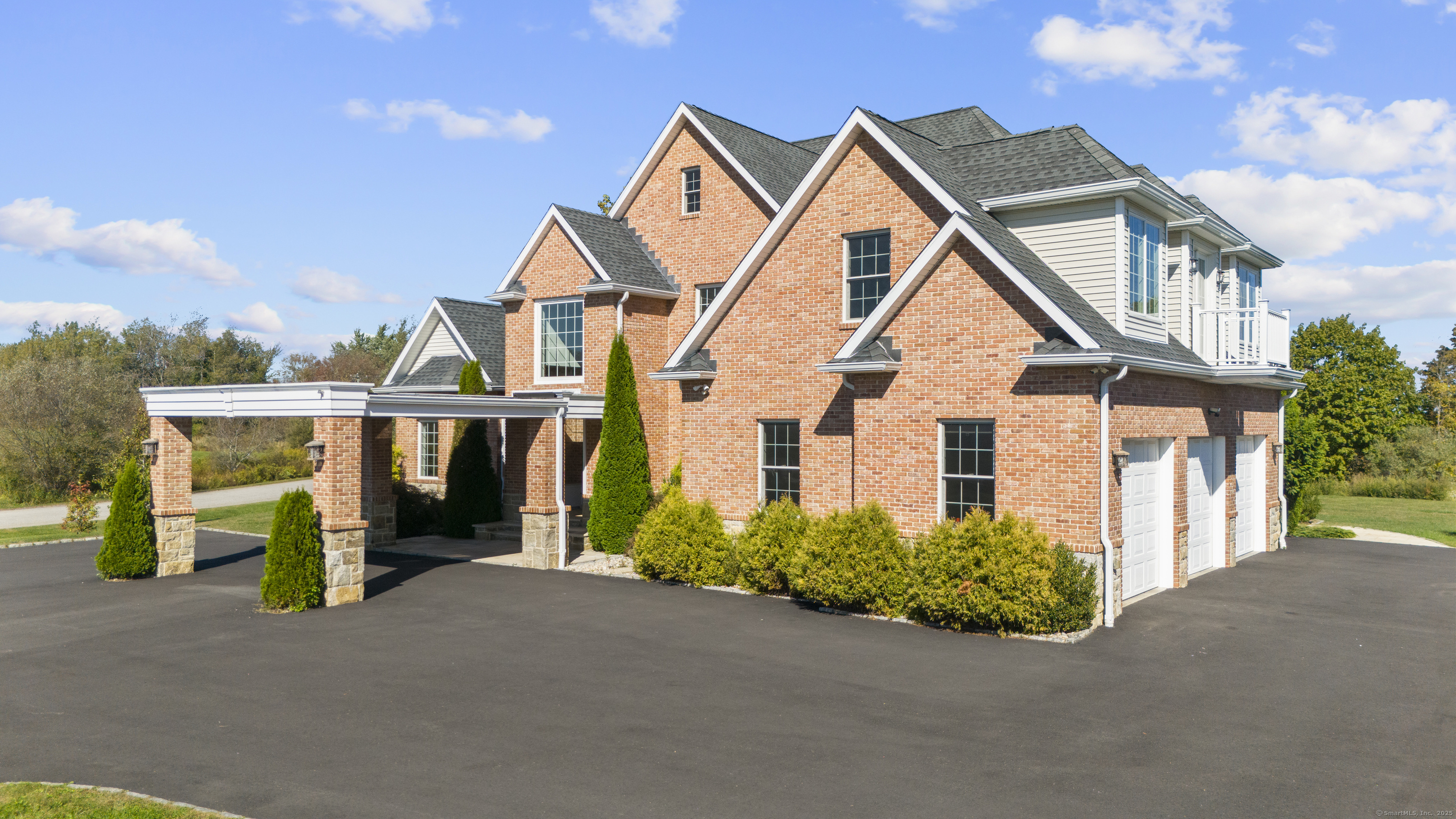 168 Bella Vista Drive