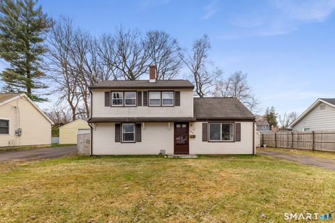 Homes For Sale - 198 Woodycrest Drive<br/> East Hartford, CT 06118