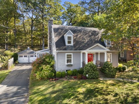 Photo of 172 Oakland Street, Bristol, CT 06010 (MLS # 24132175)