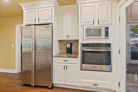 Tiny photo for 172 Oakland Street, Bristol, CT 06010 (MLS # 24132175)