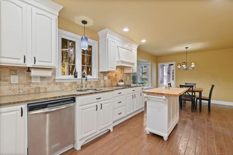 Tiny photo for 172 Oakland Street, Bristol, CT 06010 (MLS # 24132175)