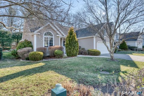 Photo of 18 Compass Court #18, East Lyme, CT 06357 (MLS # 24146156)