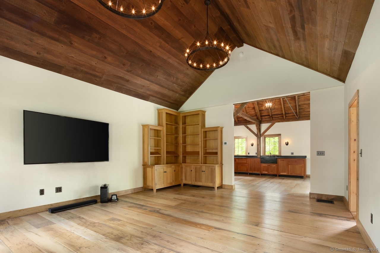 243 Schoolhouse Road, Norfolk, Connecticut image 10