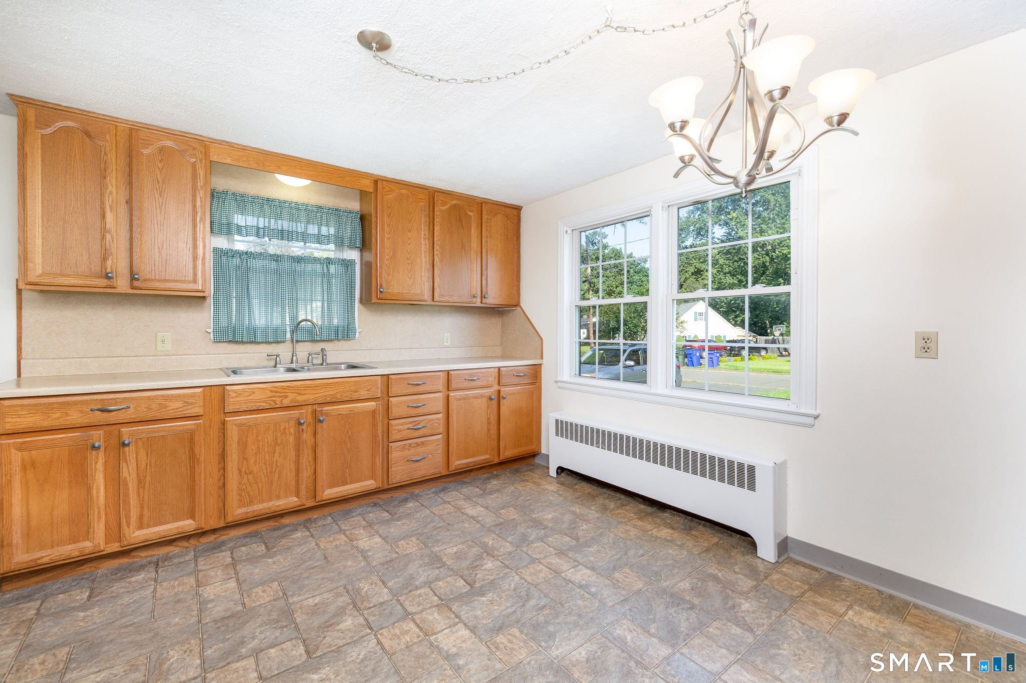 73 Circle Drive