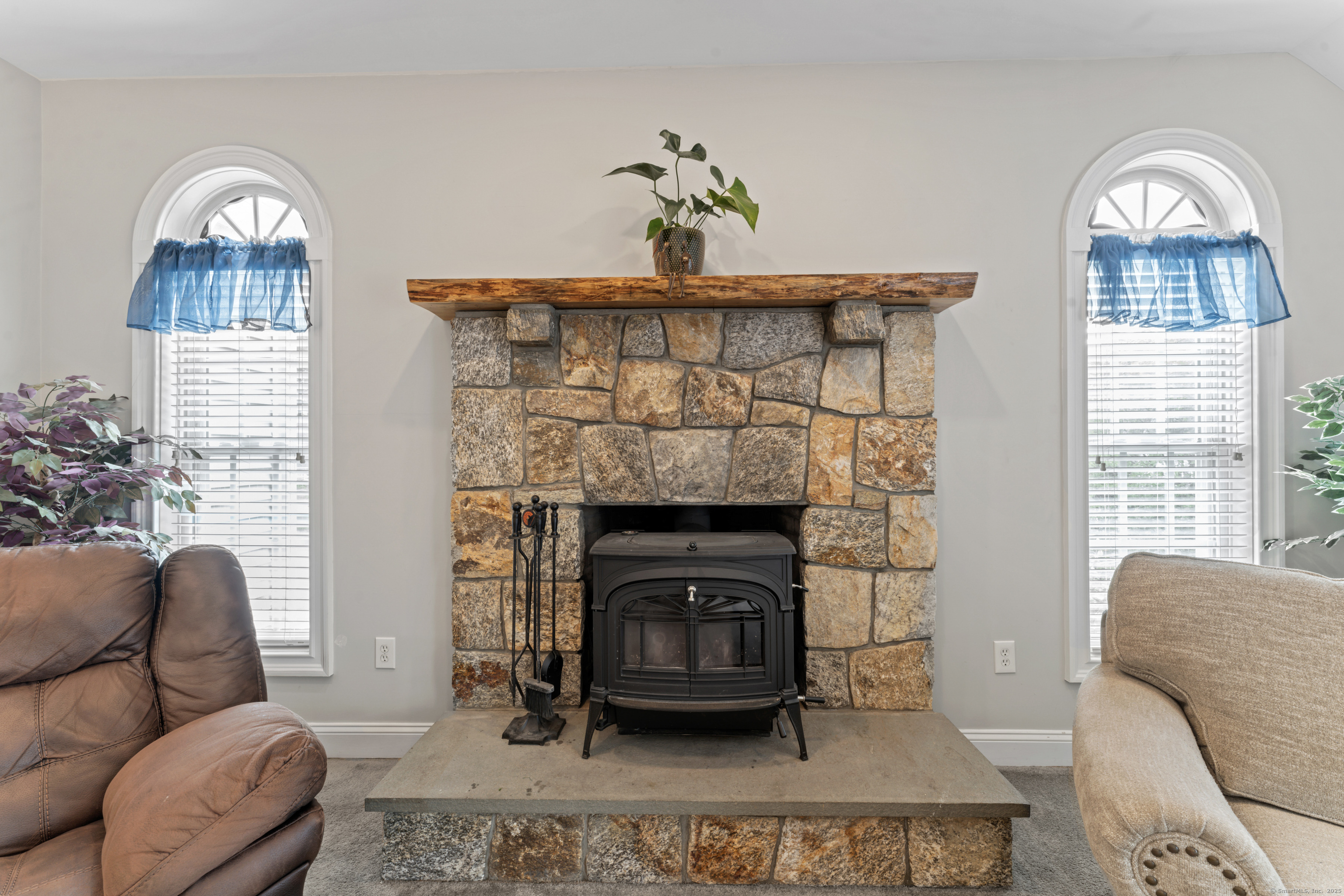 8 Pearl Street, Newtown, Connecticut image 9