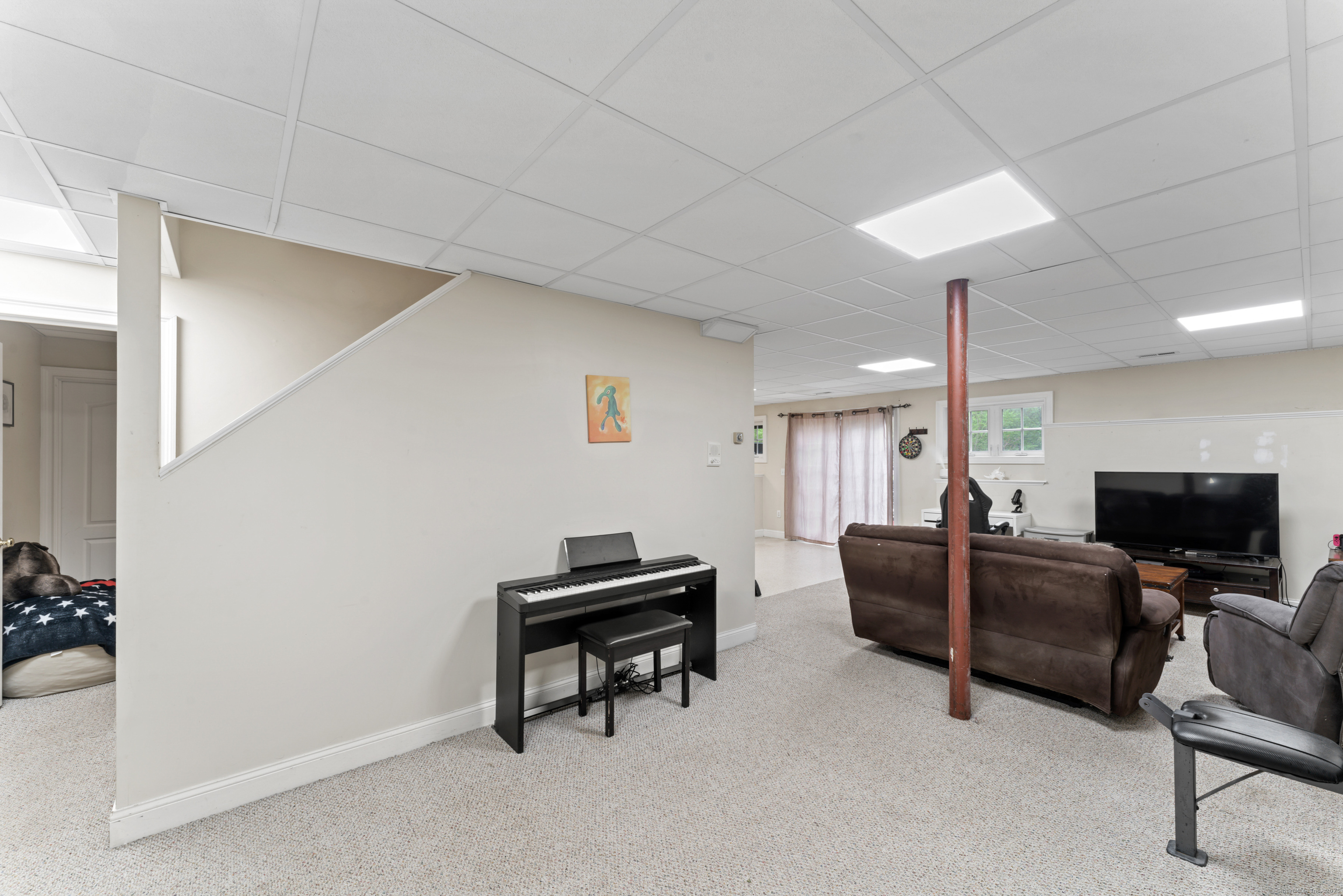 8 Pearl Street, Newtown, Connecticut image 27