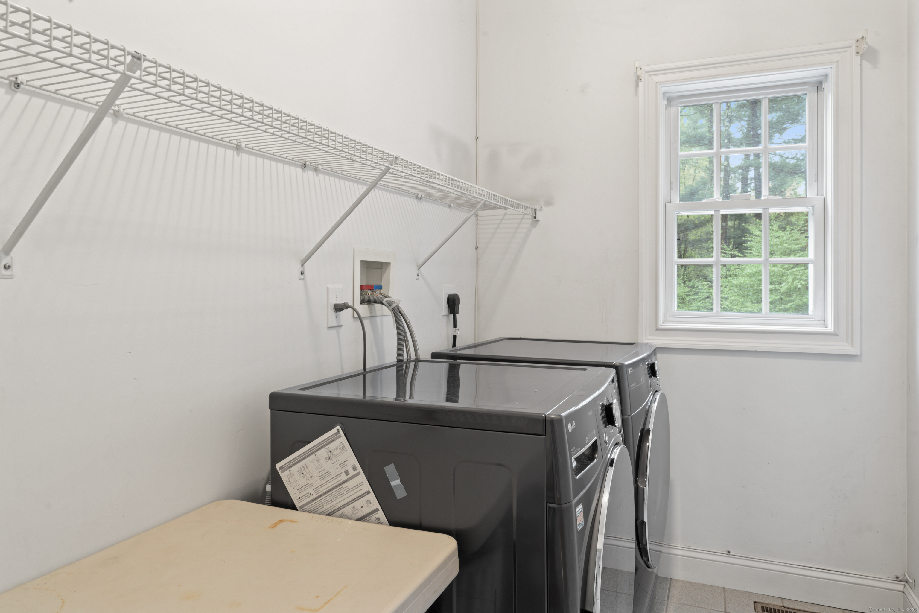 8 Pearl Street, Newtown, Connecticut image 13