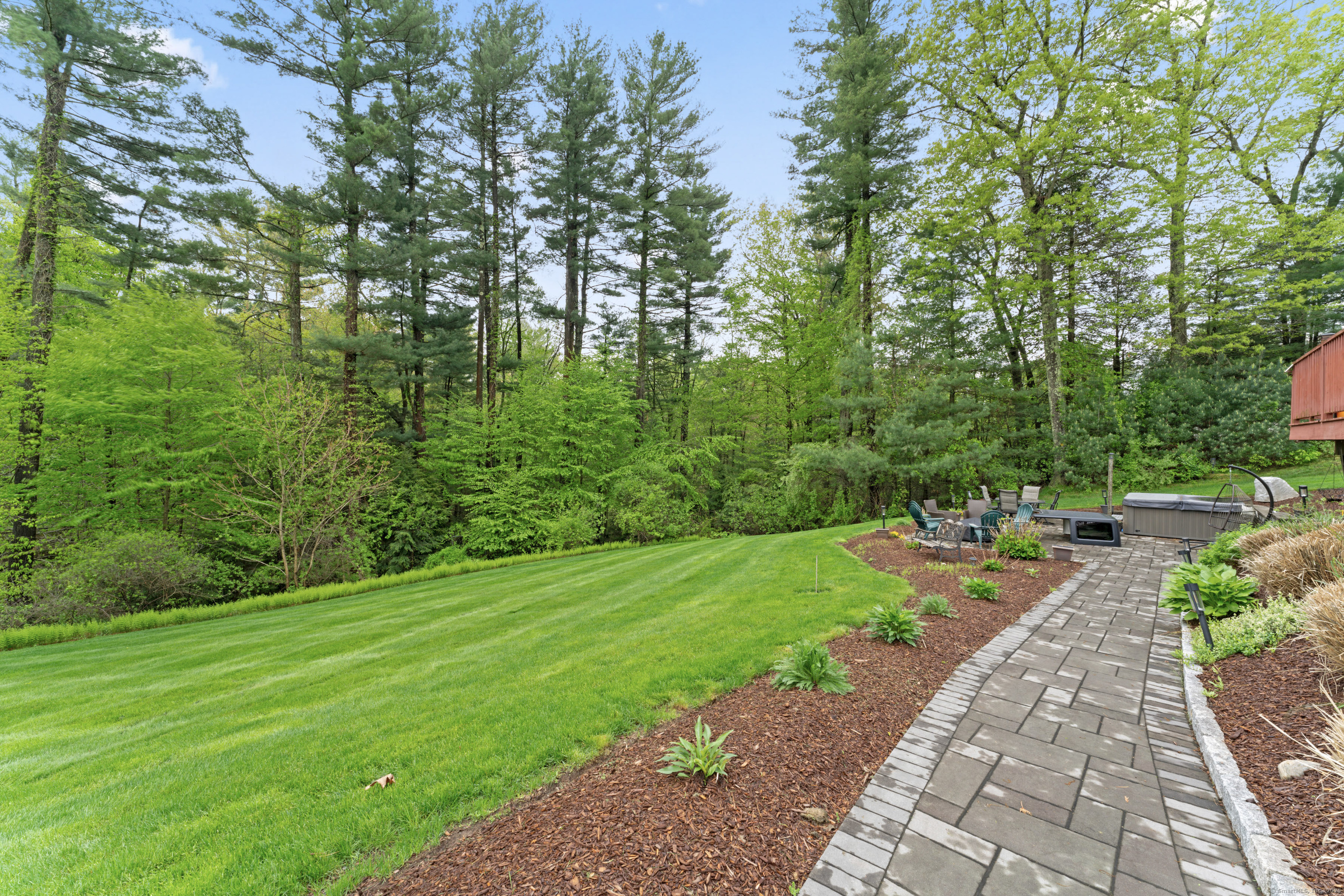 8 Pearl Street, Newtown, Connecticut image 33