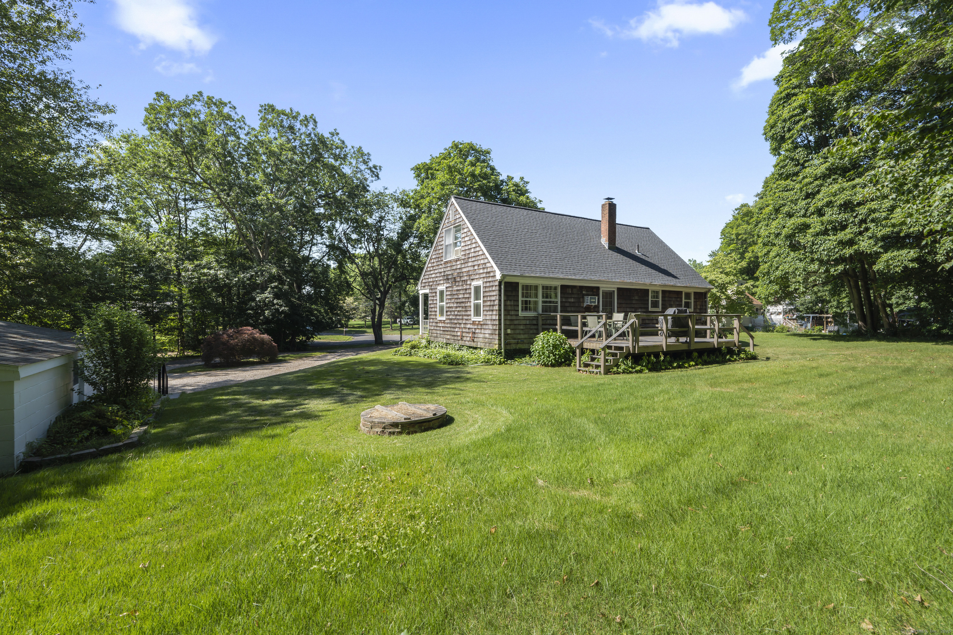 8 Nelson Drive