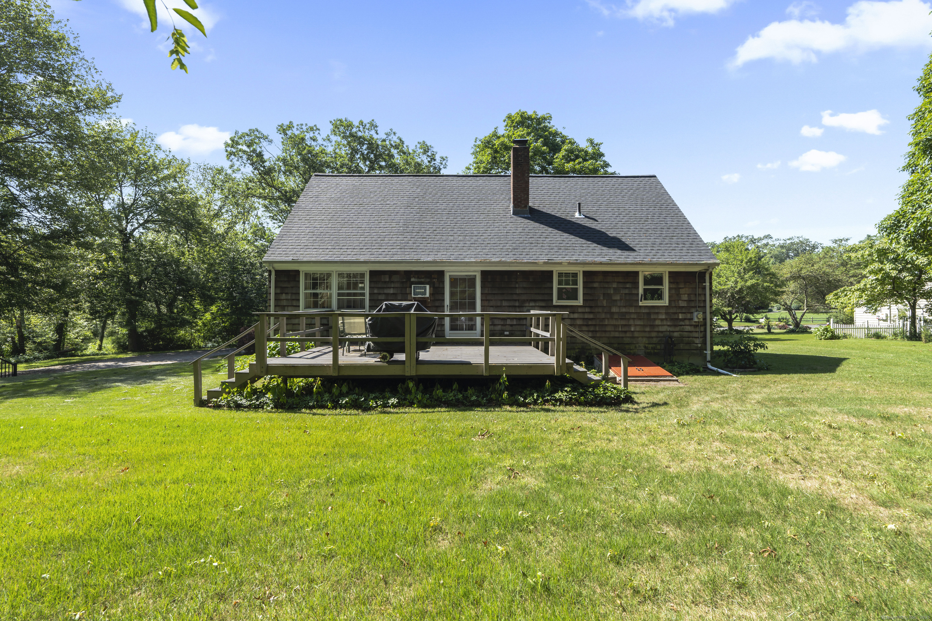 8 Nelson Drive