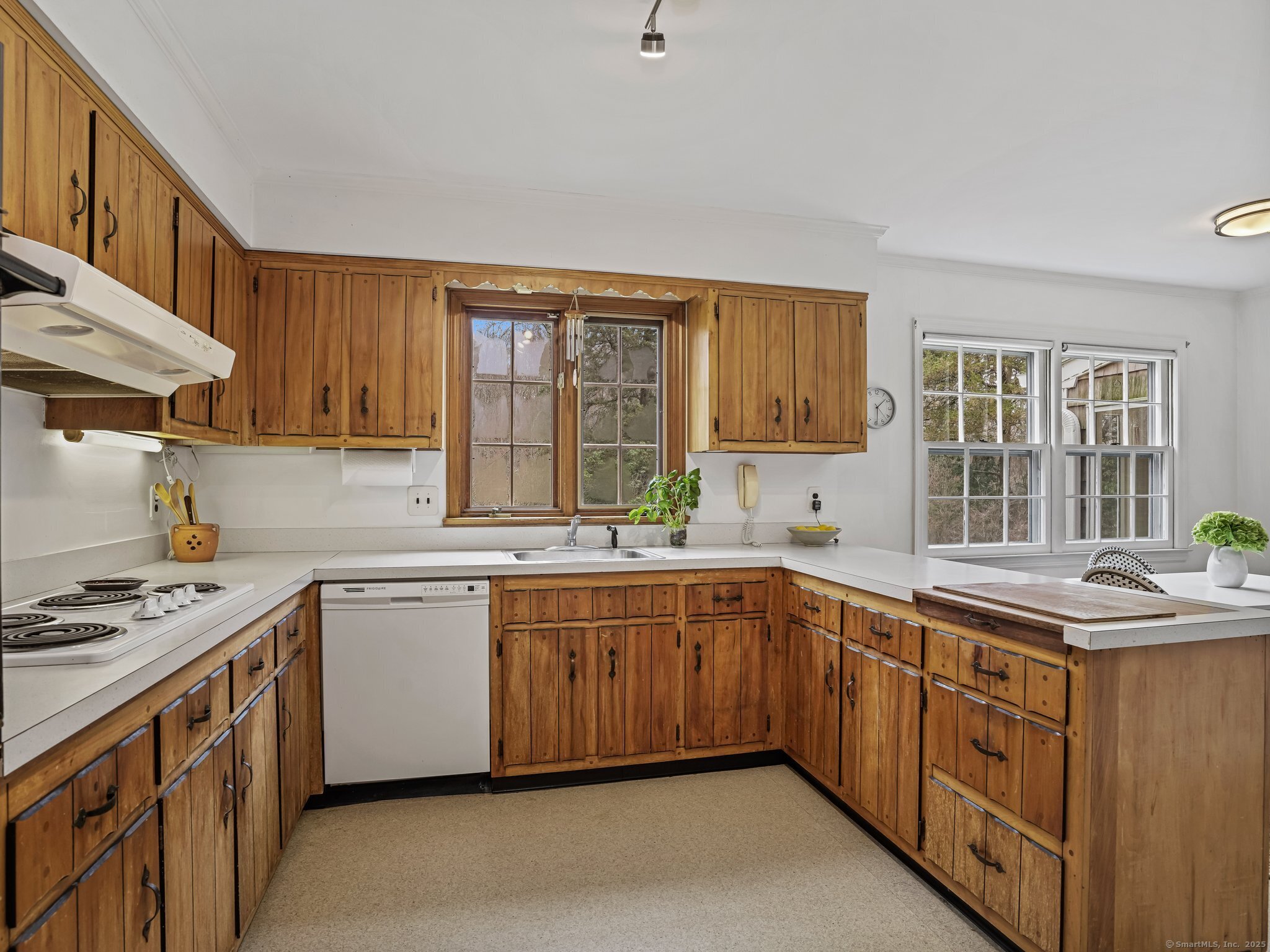 311 S Bald Hill Road, New Canaan, Connecticut image 8