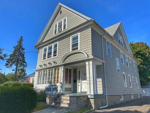 Photo of 56 Garden Terrace #3, Bridgeport, CT 06605 (MLS # 24154944)