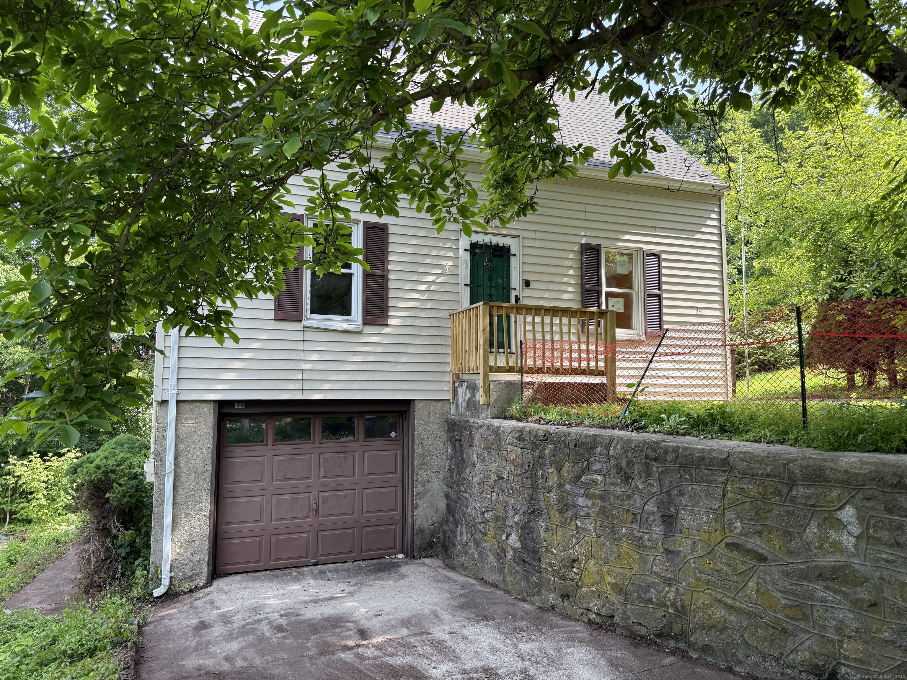 34 Buckingham Avenue