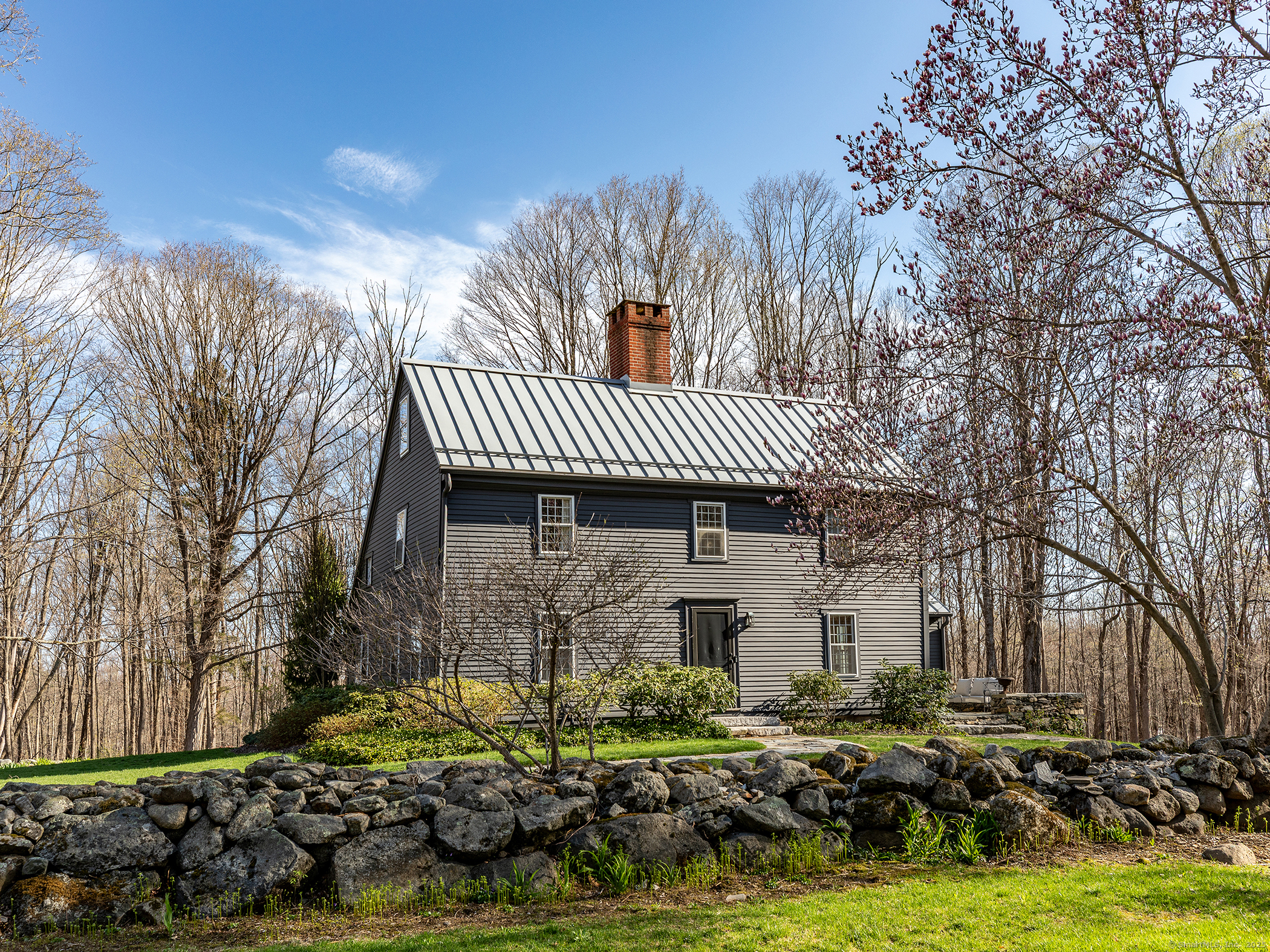 Todd Hill Road, Morris, Connecticut - 3 Bedrooms  
2 Bathrooms  
7 Rooms - 