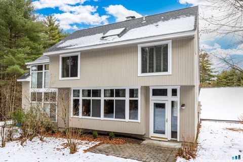 Tiny photo for 10 Pepperidge Court #10, Simsbury, CT 06070 (MLS # 24144814)