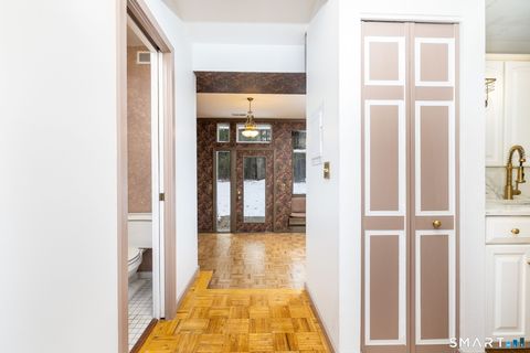 Tiny photo for 10 Pepperidge Court #10, Simsbury, CT 06070 (MLS # 24144814)