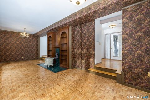 Tiny photo for 10 Pepperidge Court #10, Simsbury, CT 06070 (MLS # 24144814)