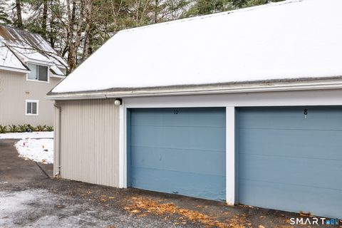 Tiny photo for 10 Pepperidge Court #10, Simsbury, CT 06070 (MLS # 24144814)