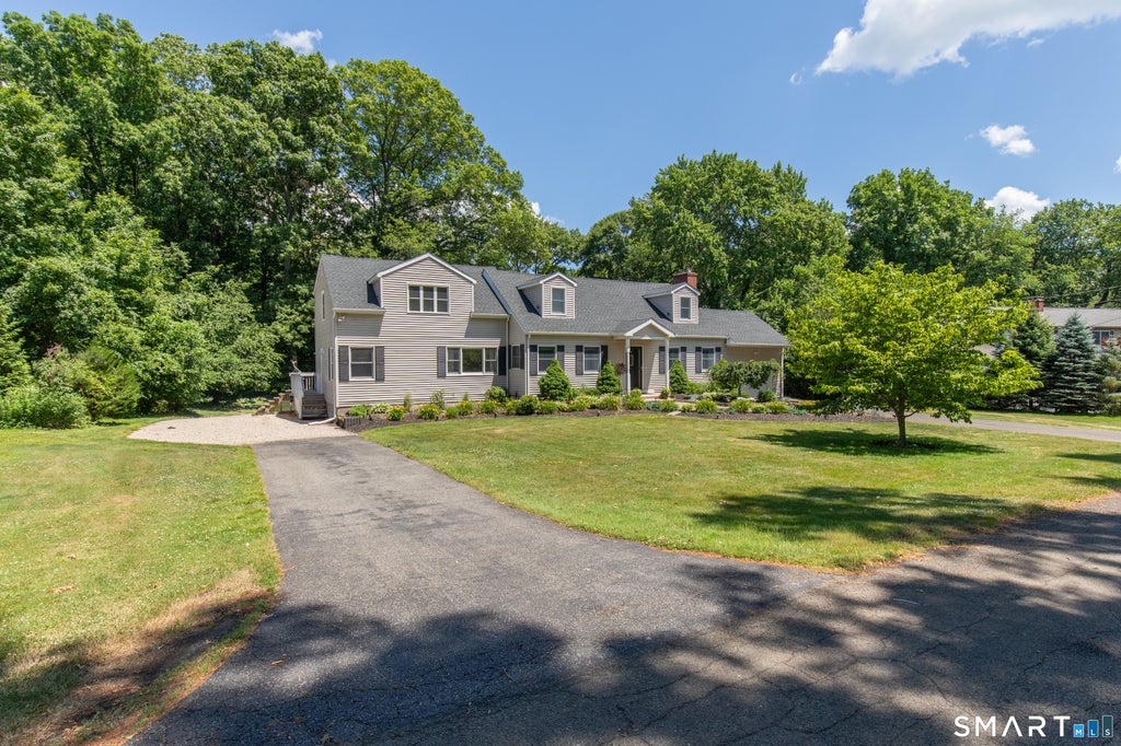 Photo of 260 Arnold Lane, Orange, CT 06477 (MLS # 24186122)