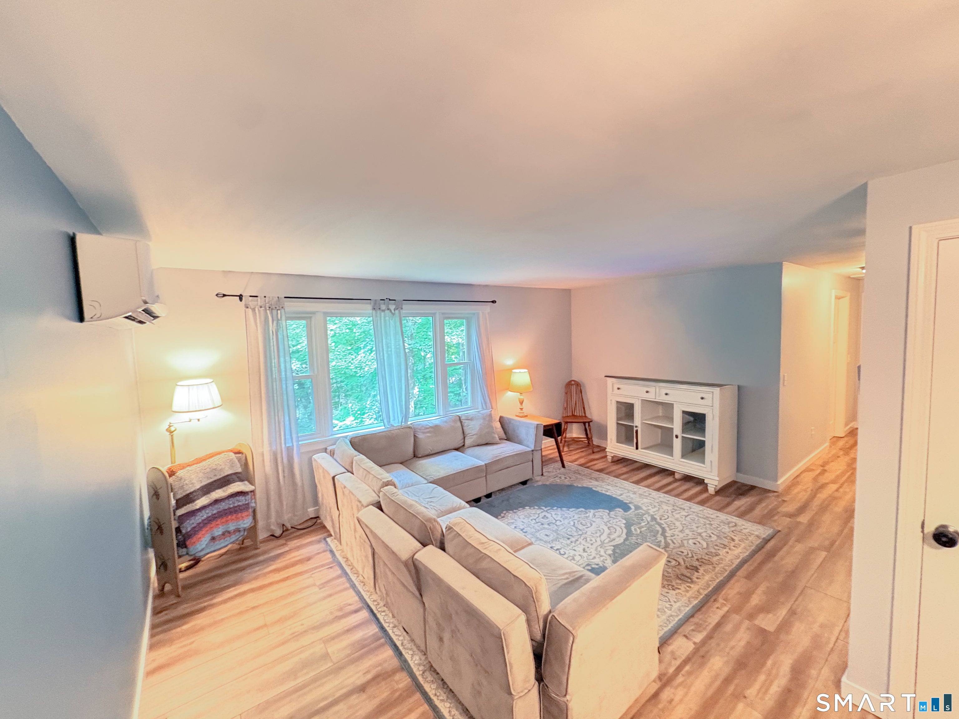 37 Great Hillwood Road
