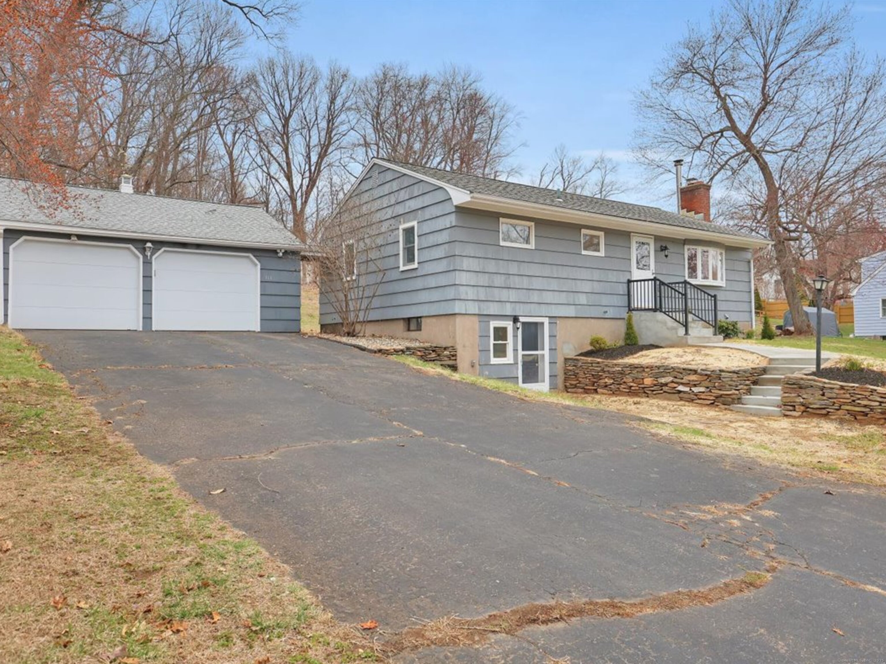 Property for Sale at Cemetary Road, Vernon, Connecticut - Bedrooms: 2 
Bathrooms: 1 
Rooms: 5  - $325,000