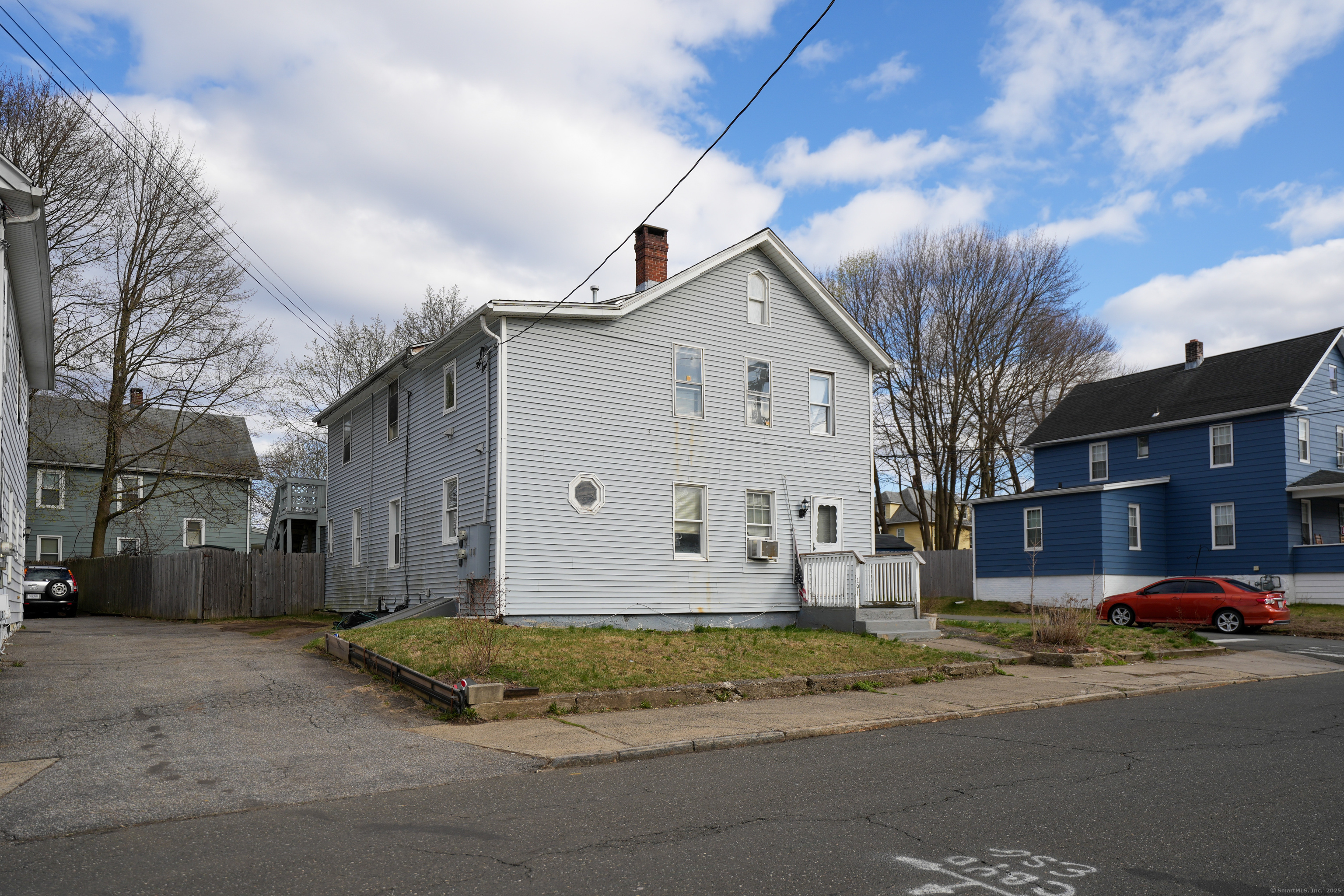 191 Hawkins Street 1