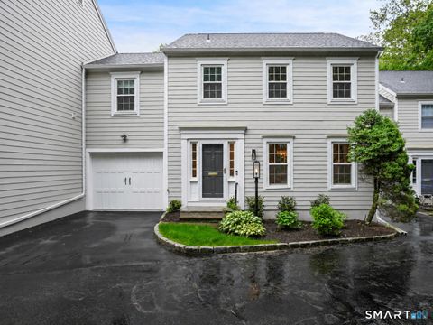 Condo For Sale - 253 New Norwalk Road #5<br/> Fairfield County, New Canaan, CT 06840