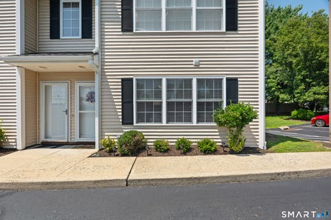 Tiny photo for 659 West Avenue #1, Milford, CT 06461 (MLS # 24197531)