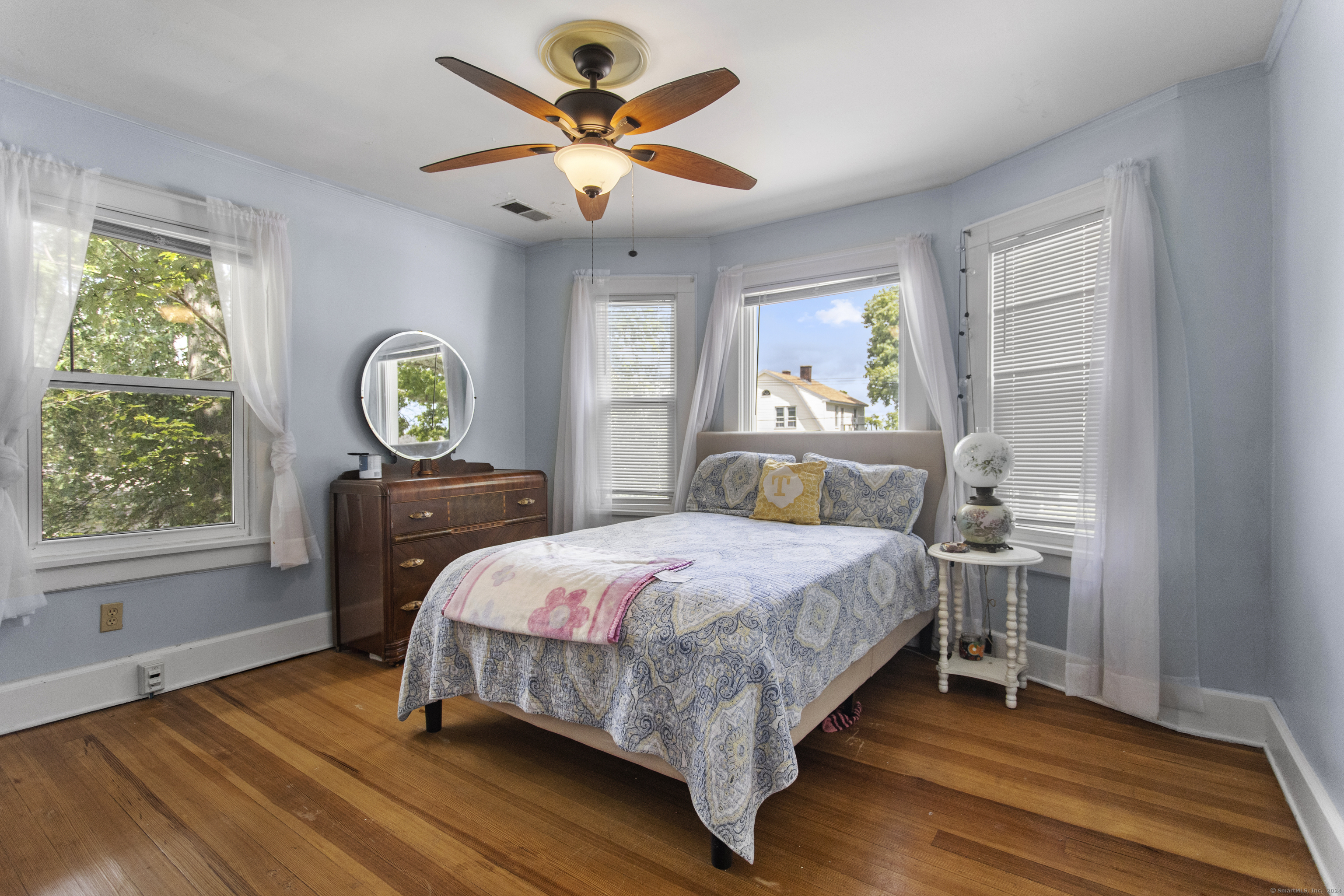 341 Montauk Avenue, New London, Connecticut image 11