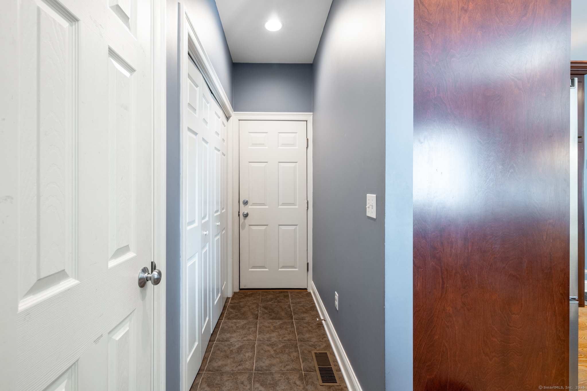 123 Cobblestone Drive, Southington, Connecticut image 22