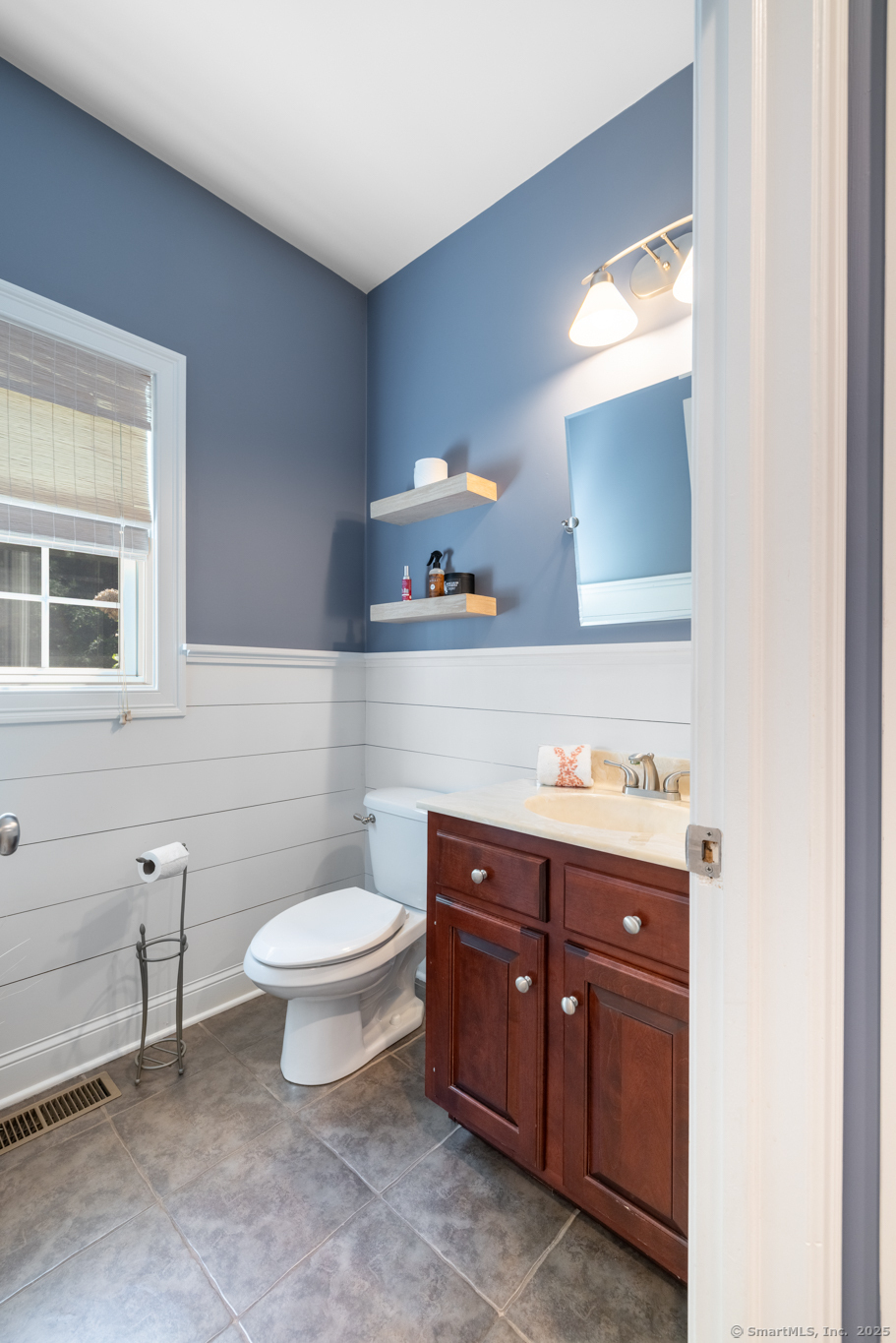 123 Cobblestone Drive, Southington, Connecticut image 21