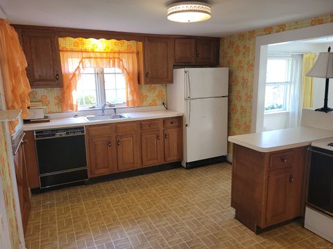 Tiny photo for 60 Chestnut Lane, Hamden, CT 06518 (MLS # 24135406)