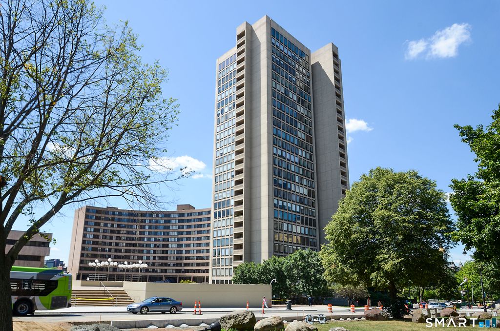 Photo of Gold Street #13AB, Hartford, CT 06103 (MLS # 24146204)