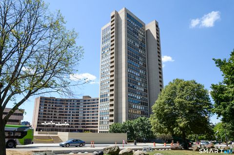 Photo of Gold Street #13AB, Hartford, CT 06103 (MLS # 24146204)