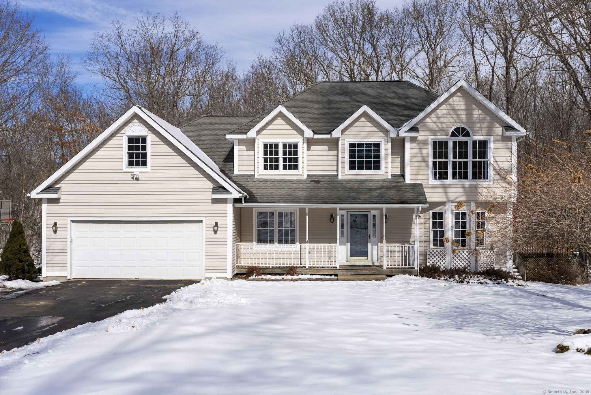 Property for Sale at Heron Hill Road, Hebron, Connecticut - Bedrooms: 4 
Bathrooms: 3 
Rooms: 9  - $524,900